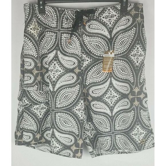 NWT Quiksilver Mens Boardshorts Paisley Black White‎ Size 2XL - Picture 1 of 4